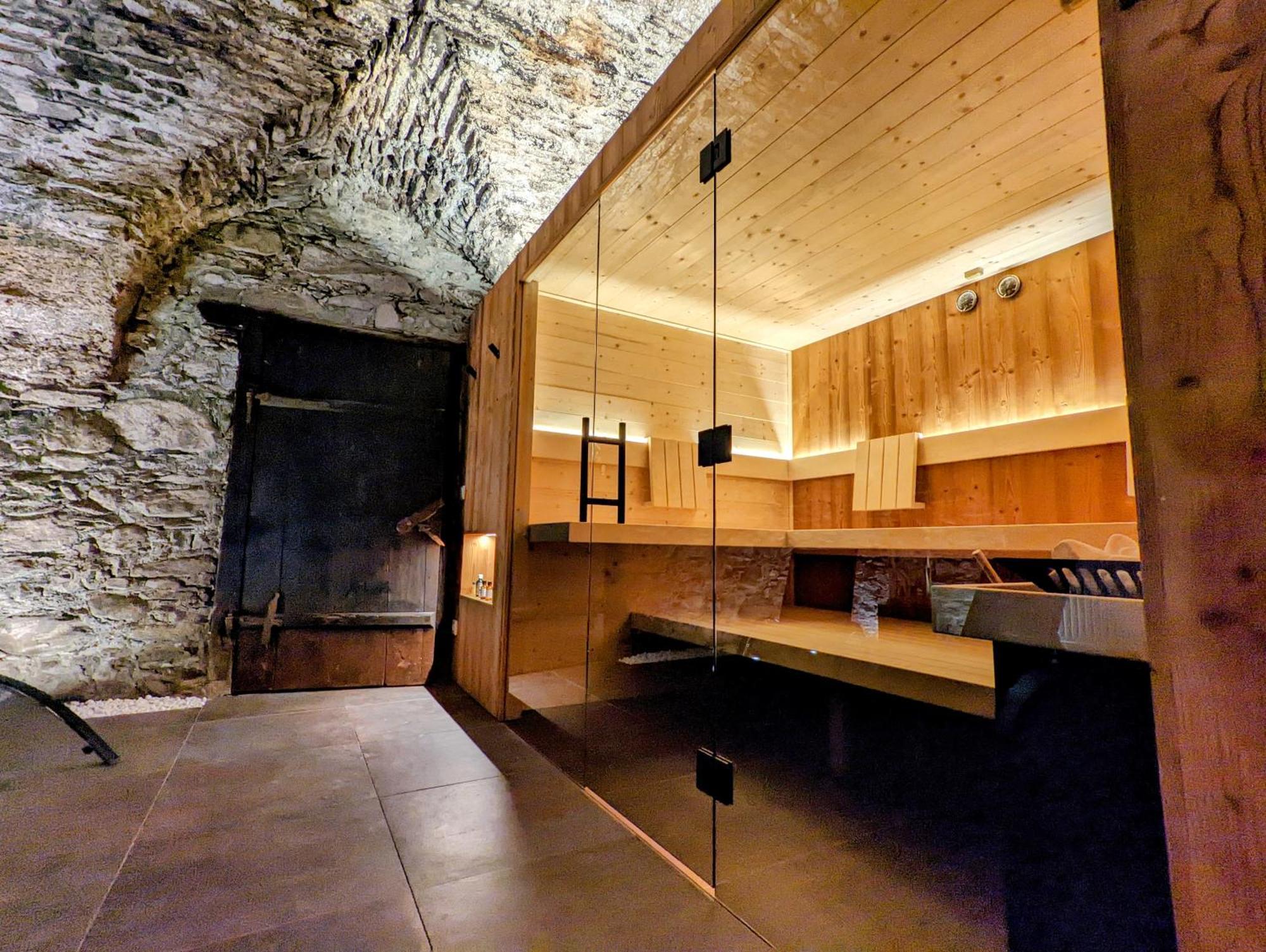 Chalet Schmelz Huette Mit Sauna Und Garten 弗拉塔克 外观 照片